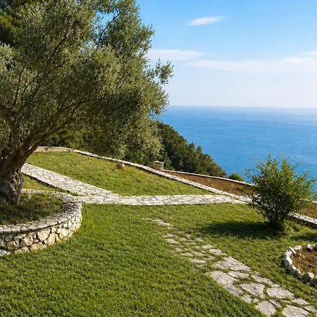 Anerada - Seaviews Above Egremni In Lefkada * Athánion